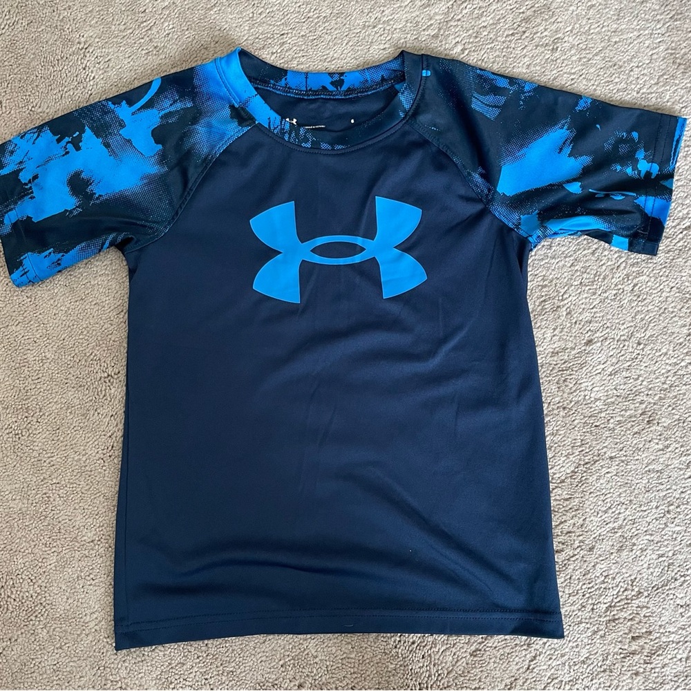 Boys dri-fit UA T-shirt